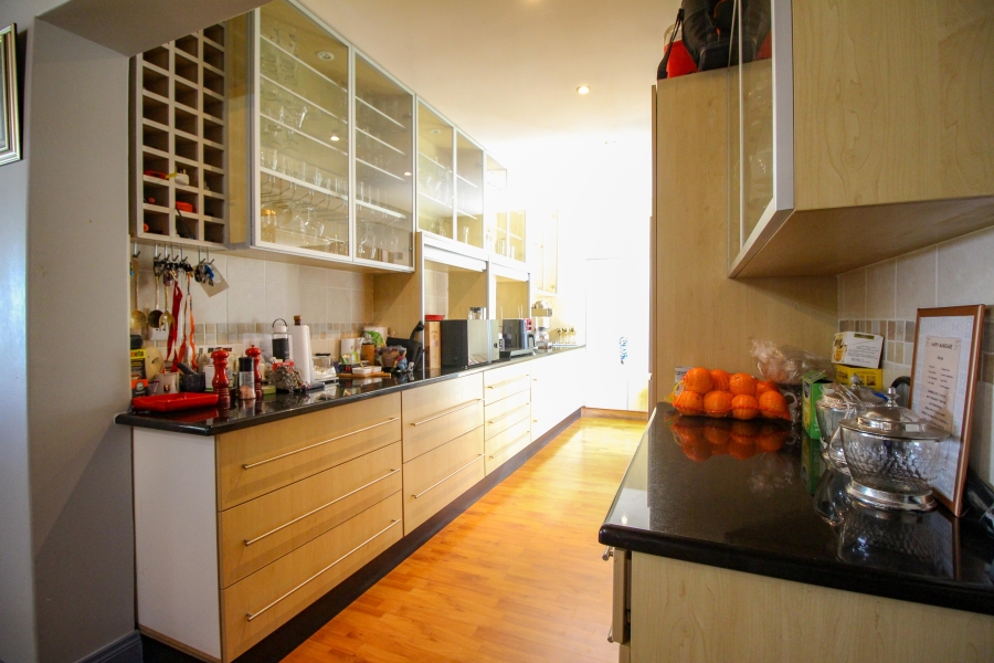 5 Bedroom Property for Sale in Beacon Bay Eastern Cape